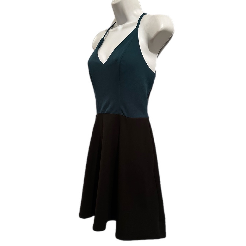 Speechless Black &‎ green dress